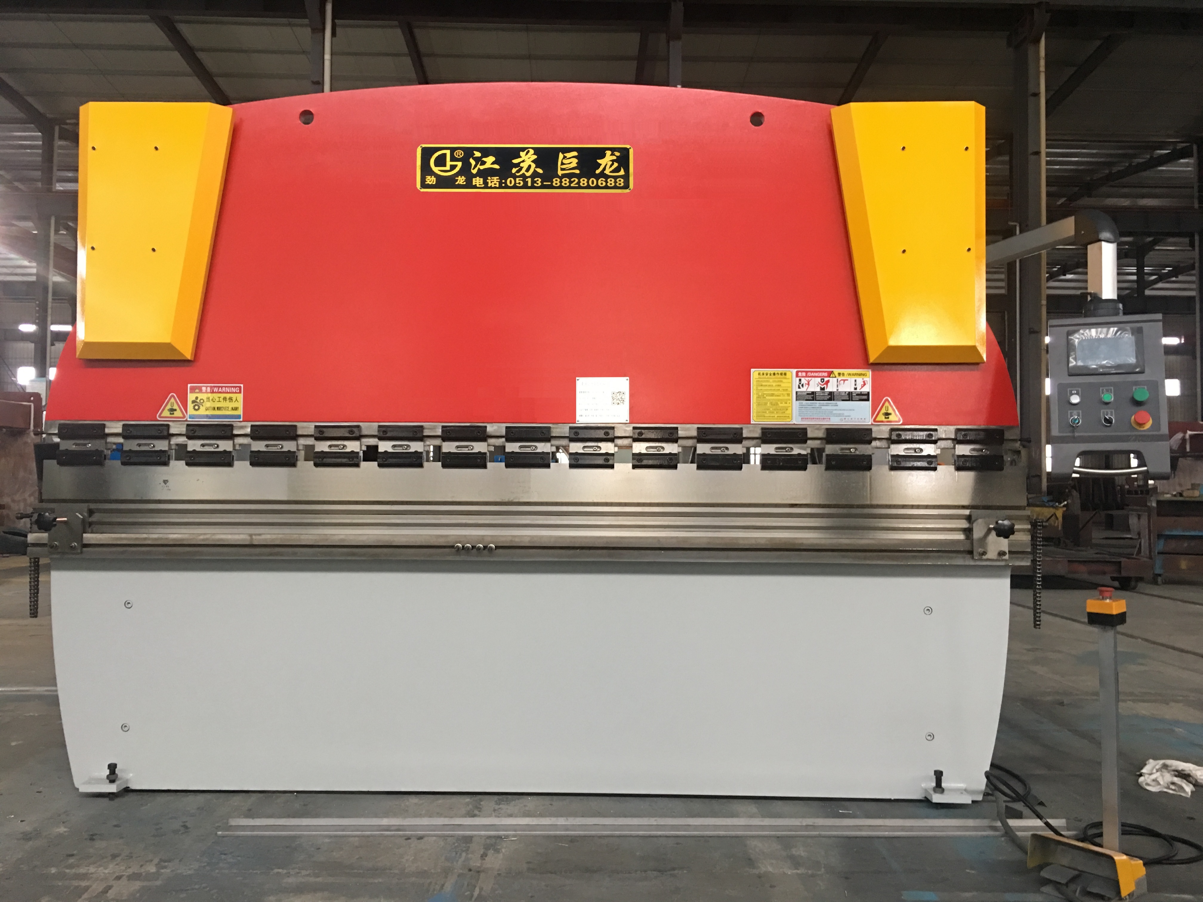 WC67K-125T/3200數(shù)控折彎機